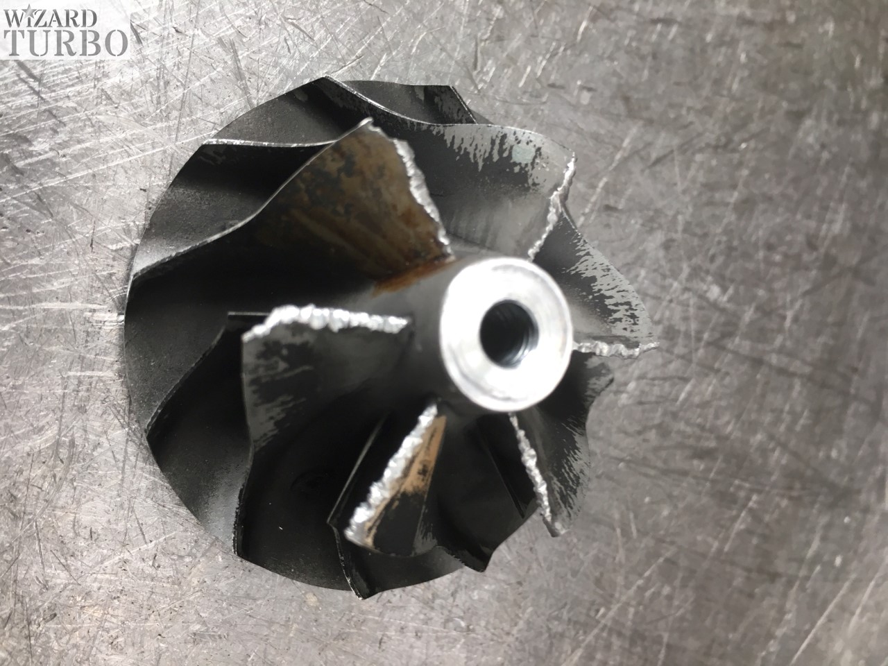 Sérült kompresszor kerék Sérült kompresszor kerék